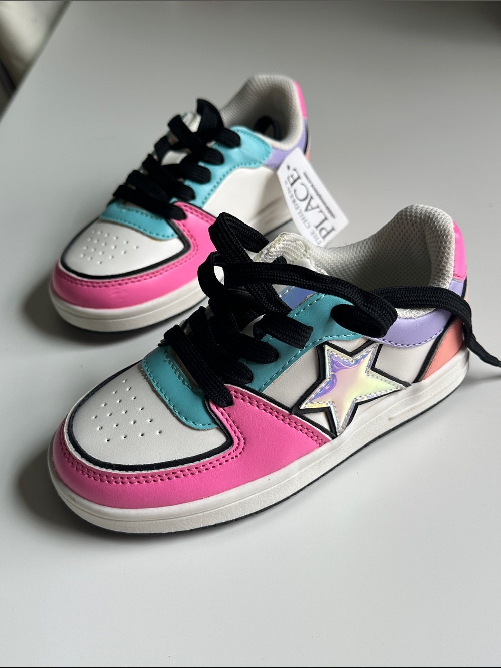 NWT Color block star sneakers Little Kid size 11